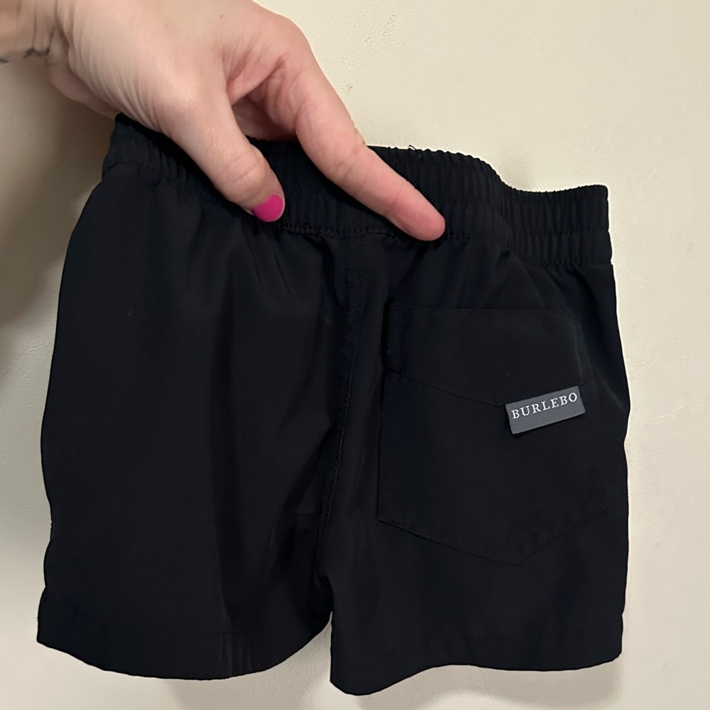 2T Burlebo Black Shorts
